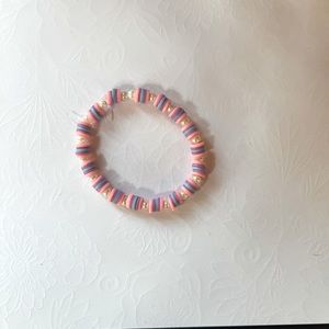 Handcrafted stretch bracelet.